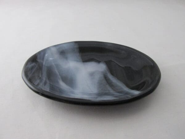 Black & White Wispy Soap Dish - Image 2