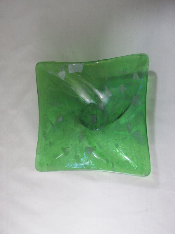 Peridot, IR & White Winter Square Twist Bowl - Image 2