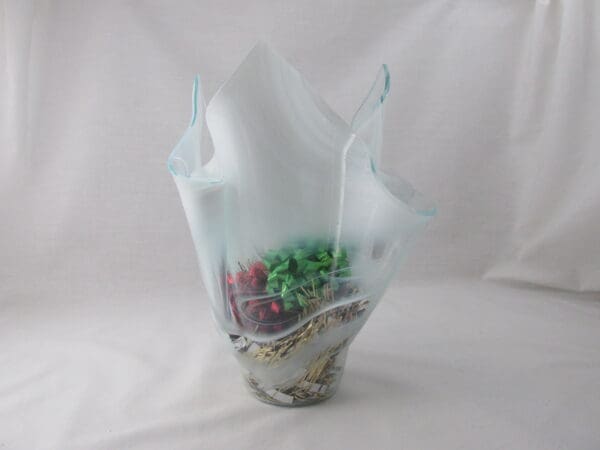 White Streaky Baroque Christmas Centerpiece Vase - Image 3