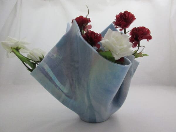 Colonial Blue White Iridized (Air) Centerpiece Vase - Image 2