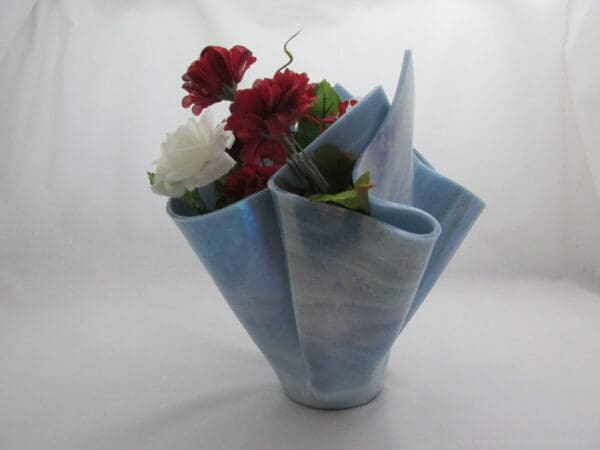 Colonial Blue White Iridized (Air) Centerpiece Vase - Image 5