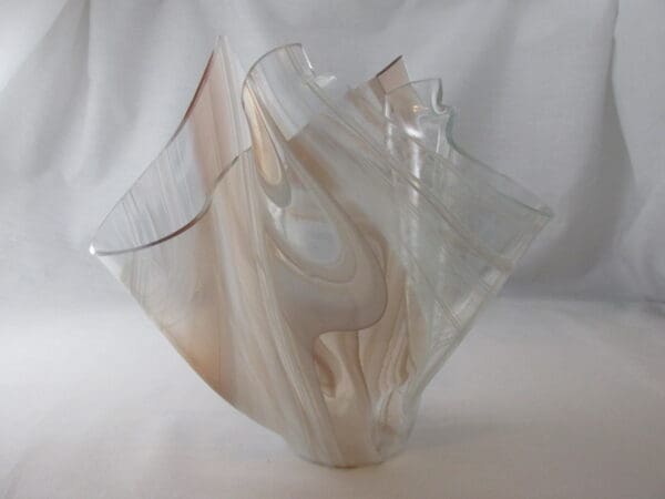 Champagne Pink & White Baroque Centerpiece Vase - Image 4