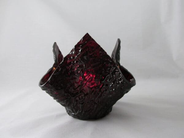 Red Granite Ripple Lotus Votive Holder - Image 2