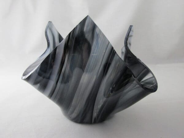 Black & White Streaky Lotus Votive Holder - Image 4