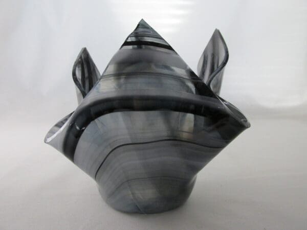 Black & White Streaky Lotus Votive Holder