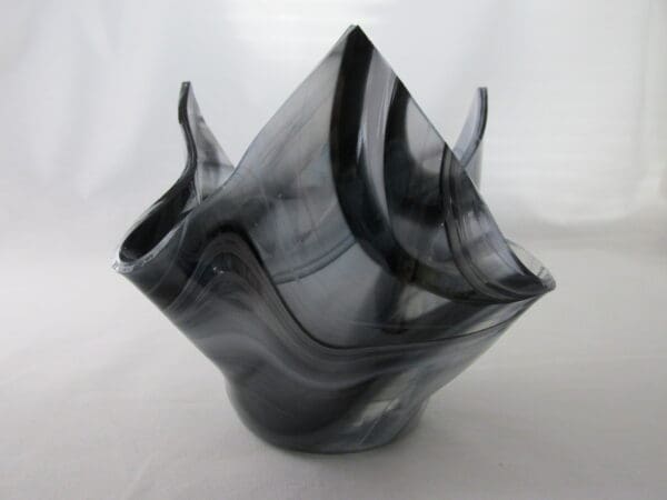 Black & White Streaky Lotus Votive Holder - Image 4