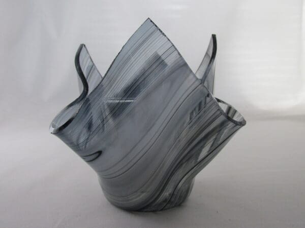 Black & White Streaky Lotus Votive Holder - Image 3